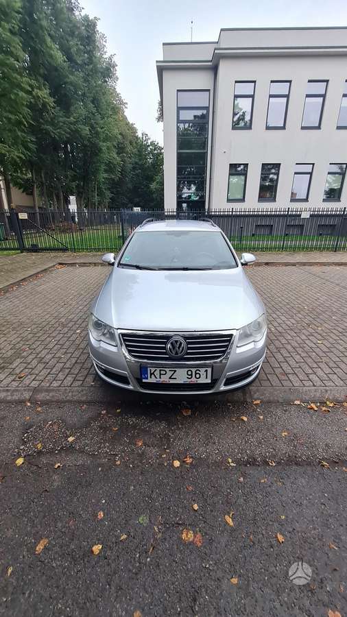 Volkswagen Passat 2007 — rear view