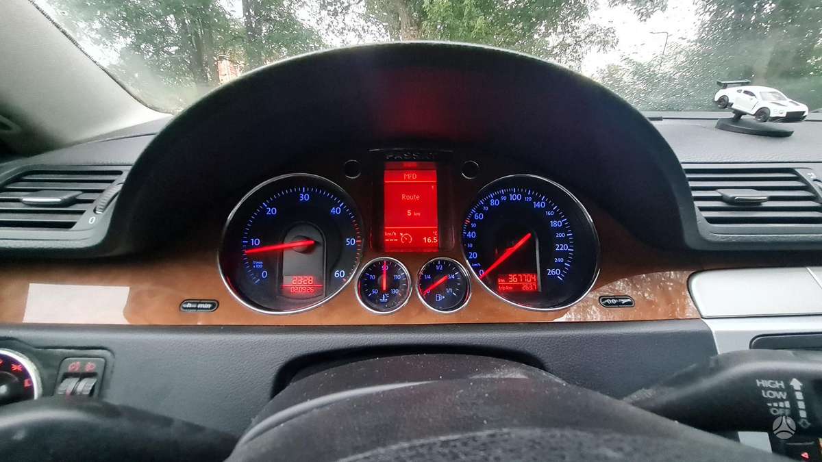 Volkswagen Passat 2007 — photo 22