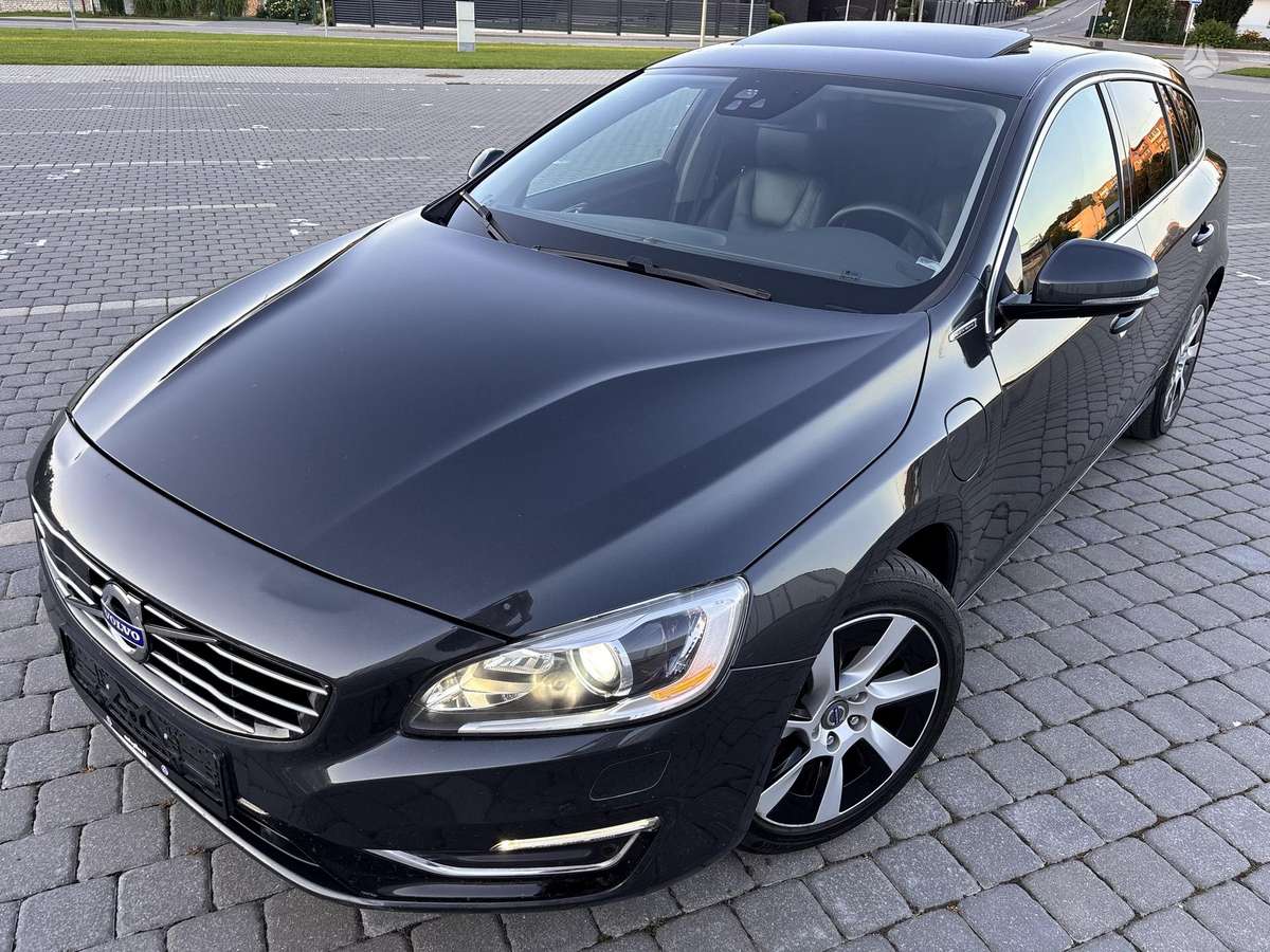 Volvo V60 2013 — photo 14