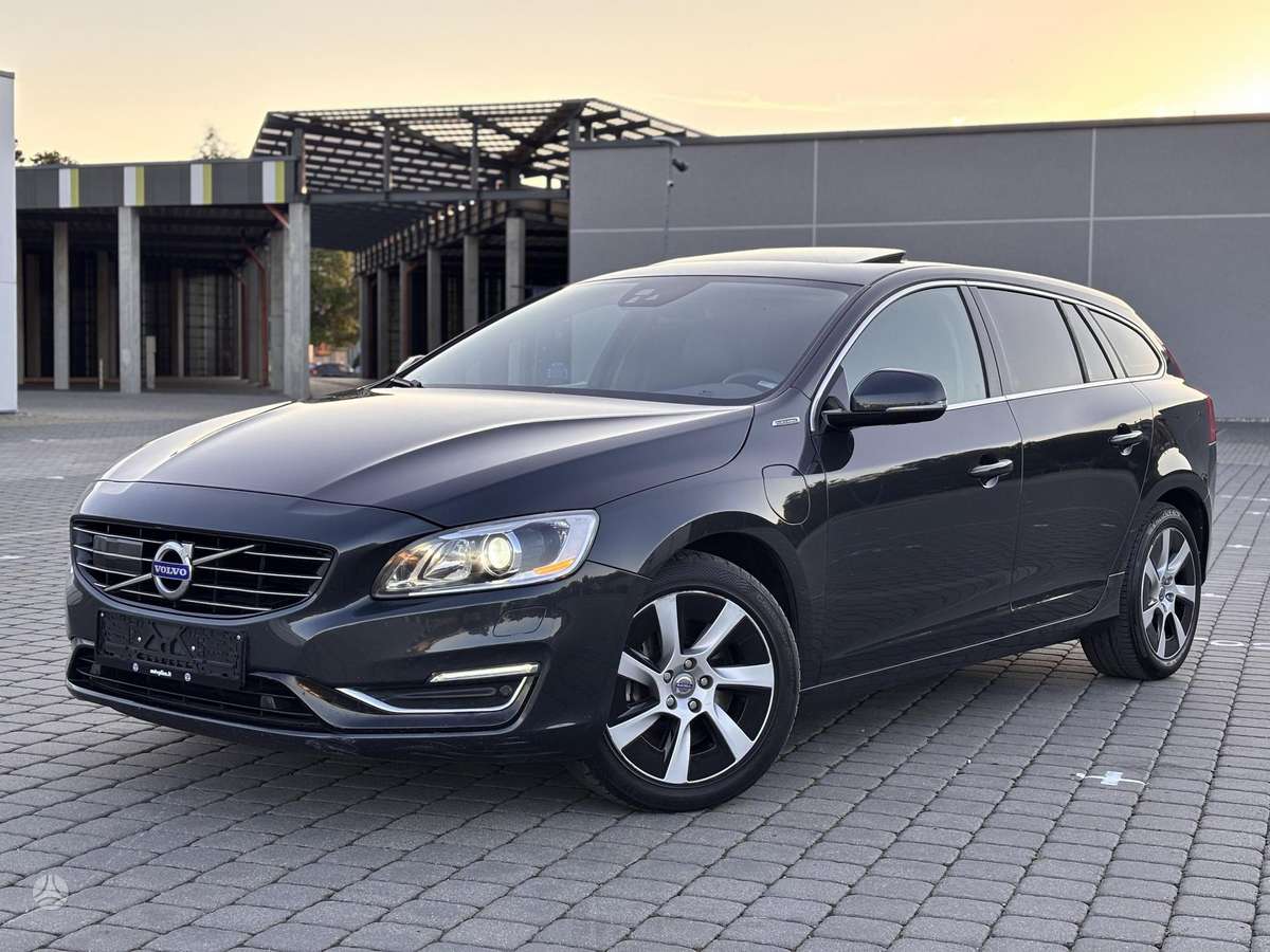 Volvo V60 2013 — photo 53