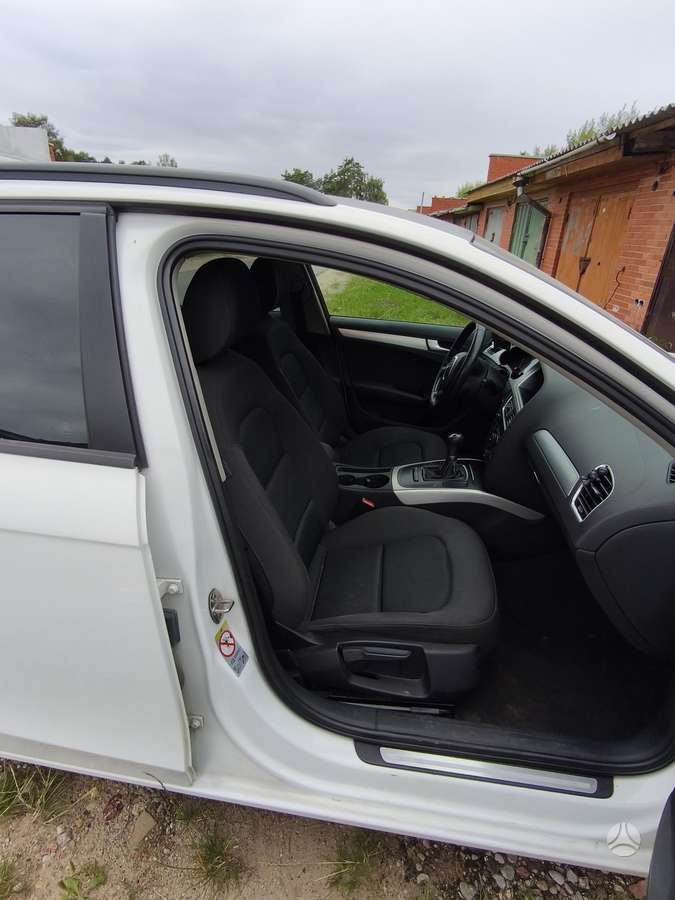 Audi A4 2008 — interior