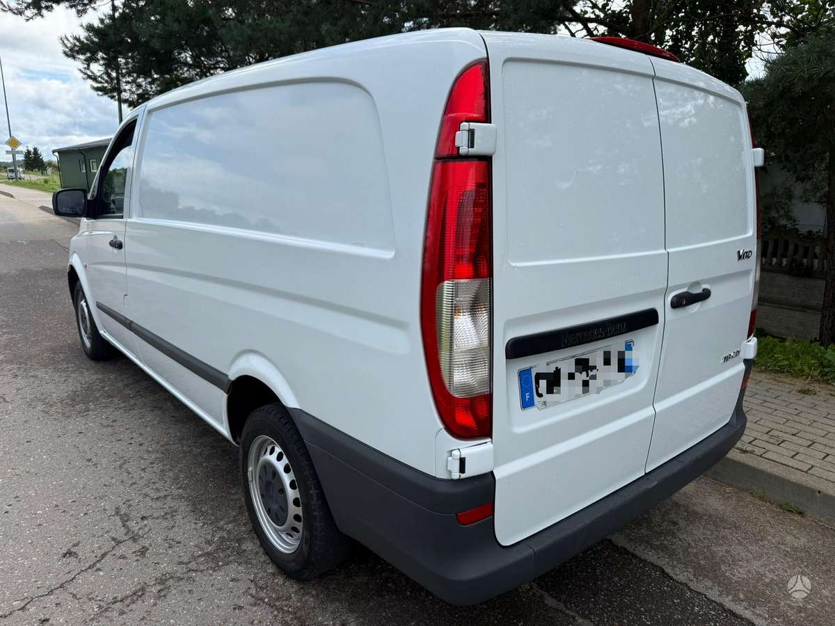 Mercedes-Benz Vito 2012 — engine 2143 cm³, 136 HP (100kW)