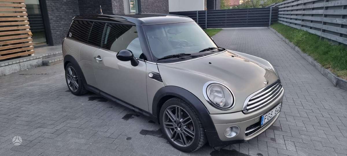 Mini Clubman 2010 — rear view
