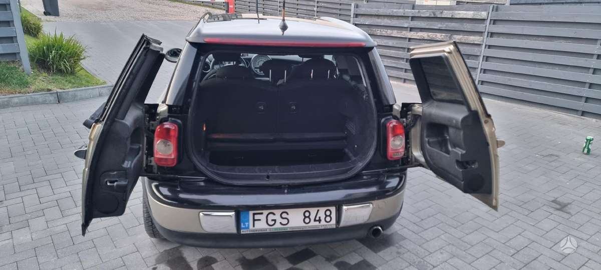 Mini Clubman 2010 — interior