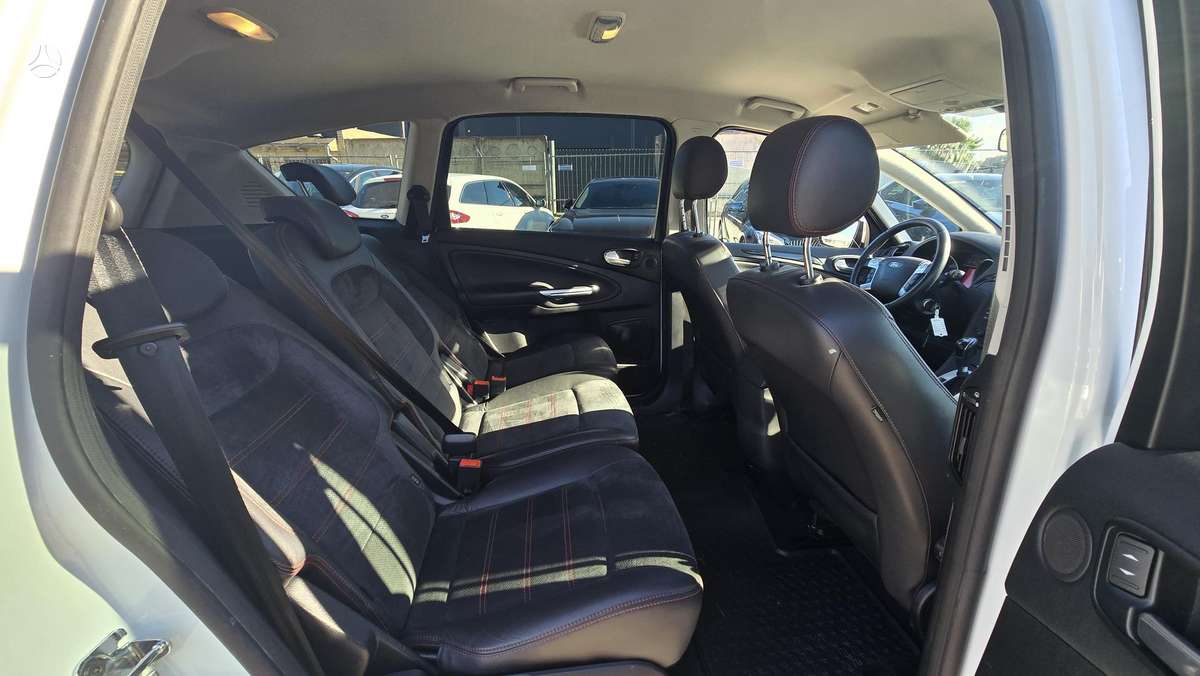 Ford S-MAX 2014 — фото 15