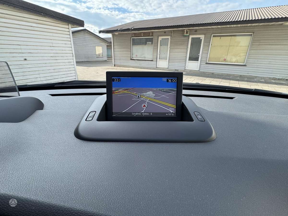 Peugeot 5008 2015 — photo 14