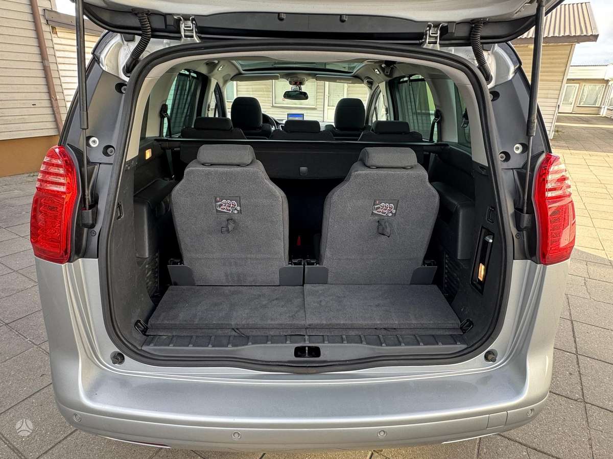 Peugeot 5008 2015 — photo 9