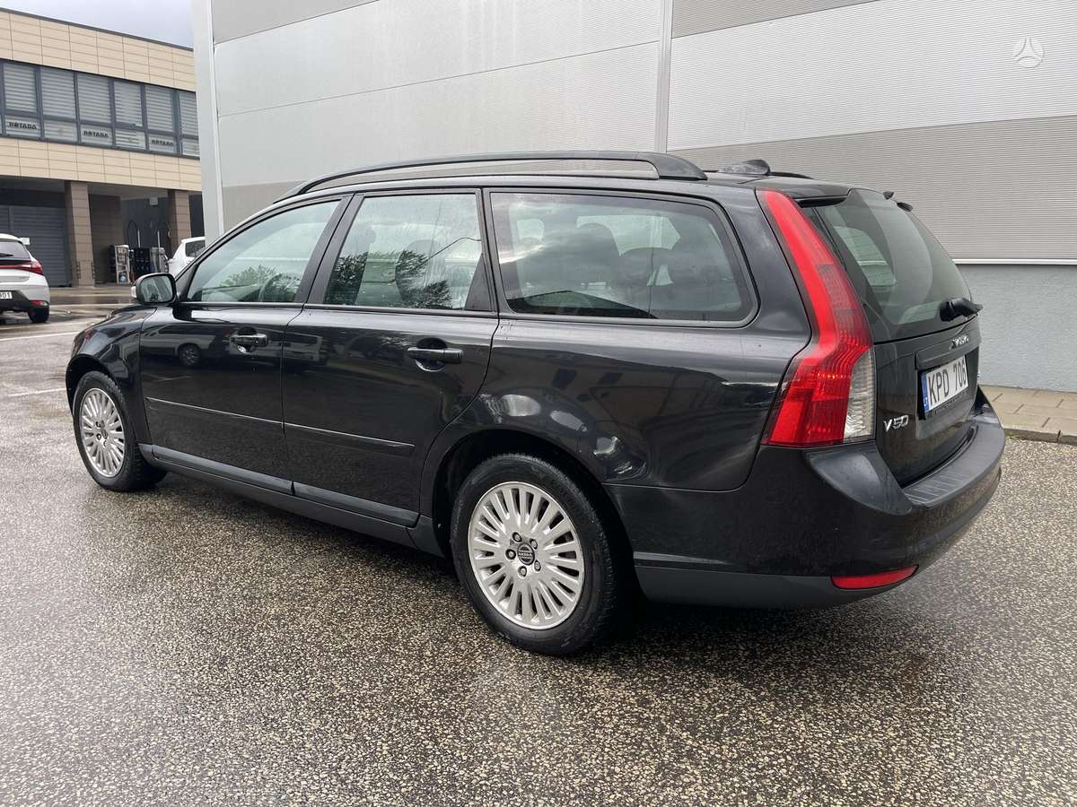 Volvo V50 2007 — photo 8