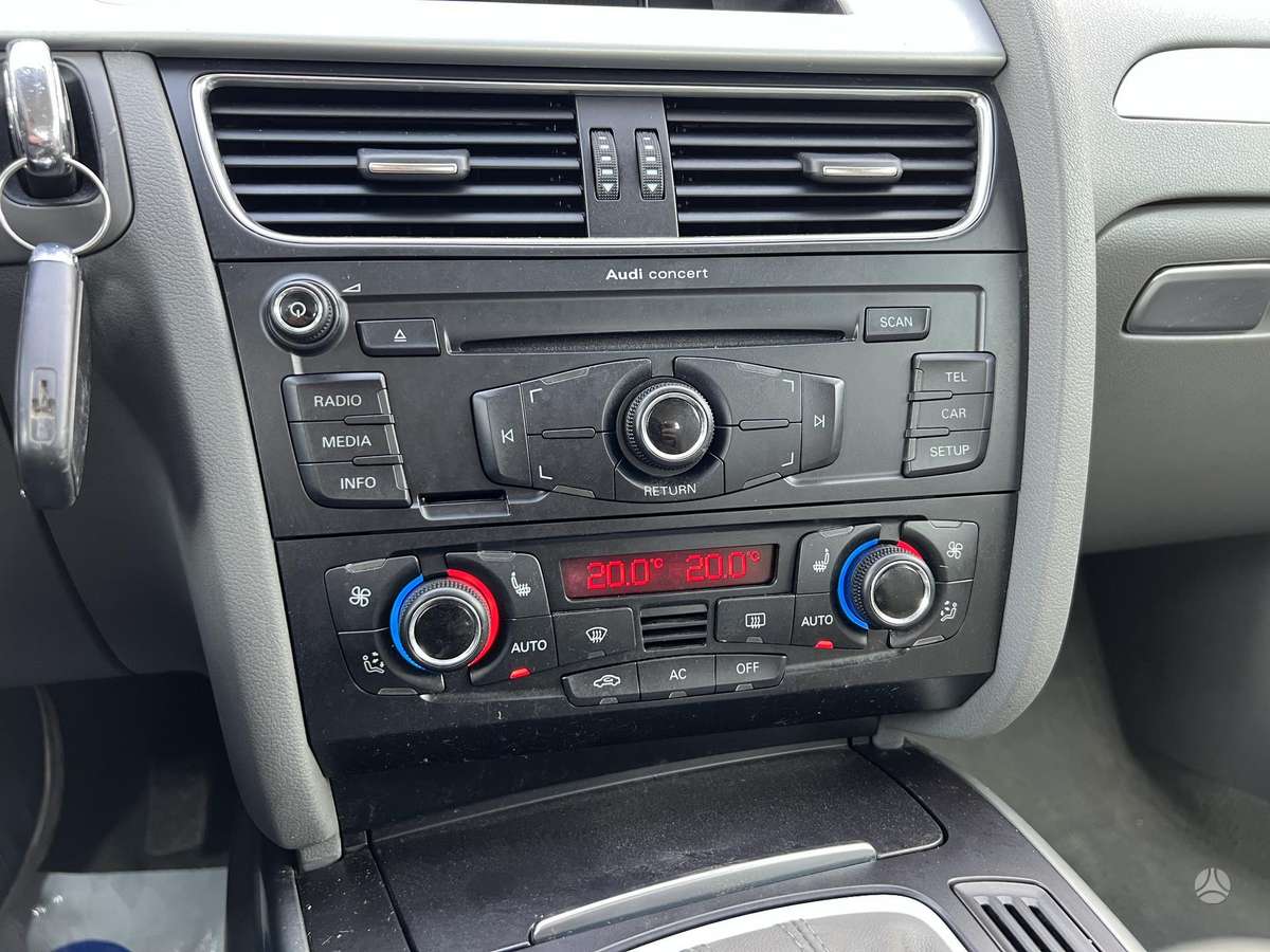 Audi A4 2008 — photo 16