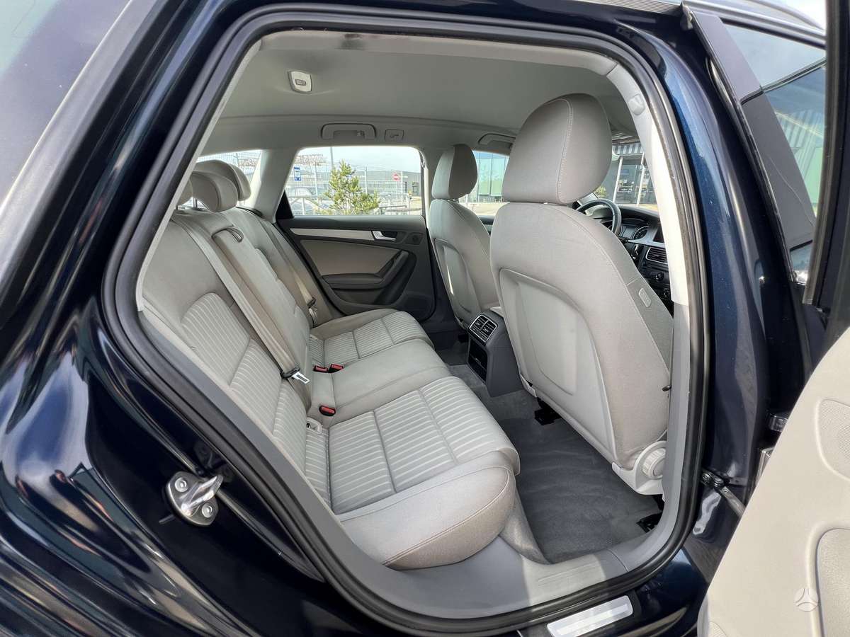 Audi A4 2008 — photo 18