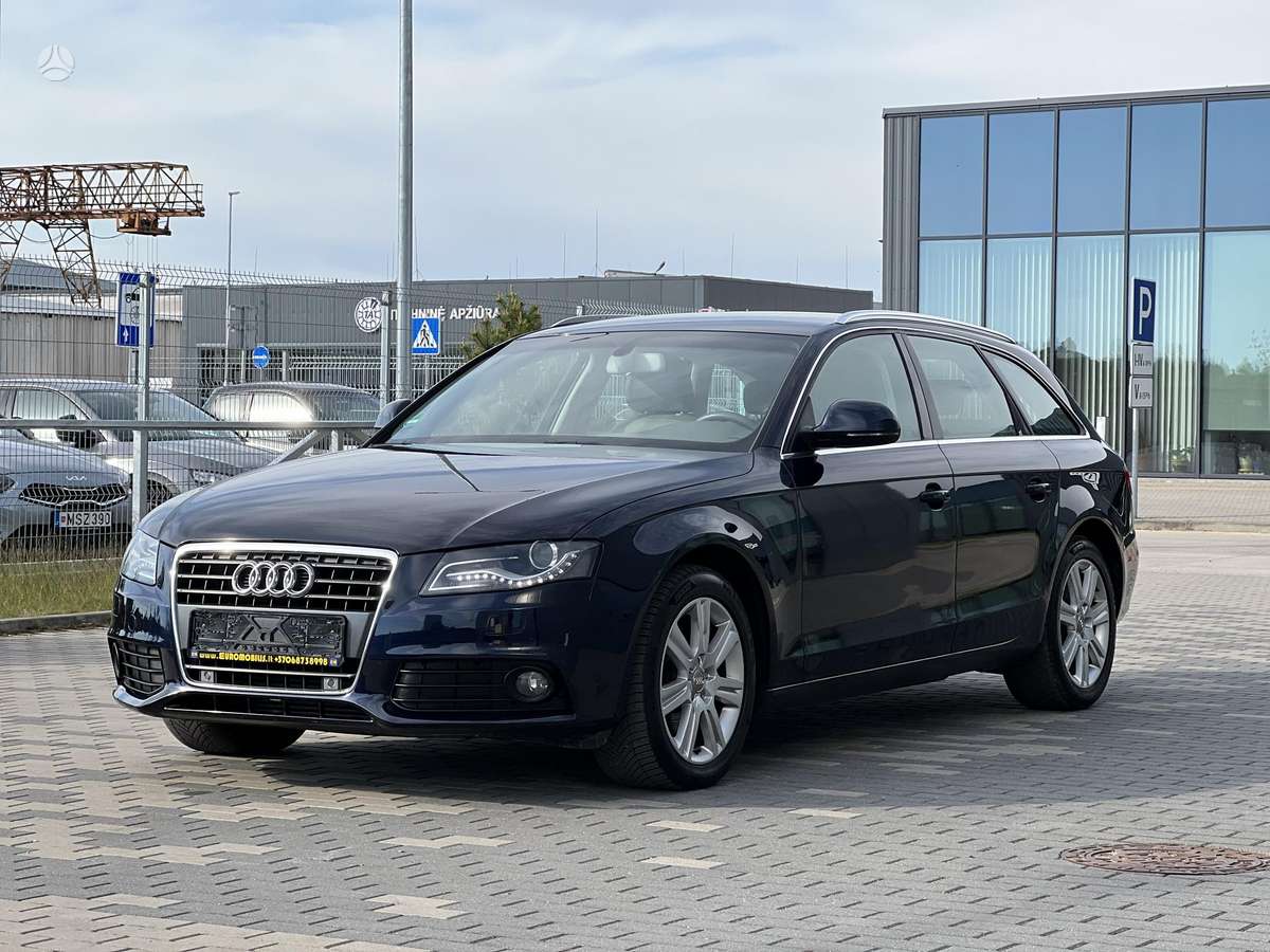 Audi A4 2008 — rear view