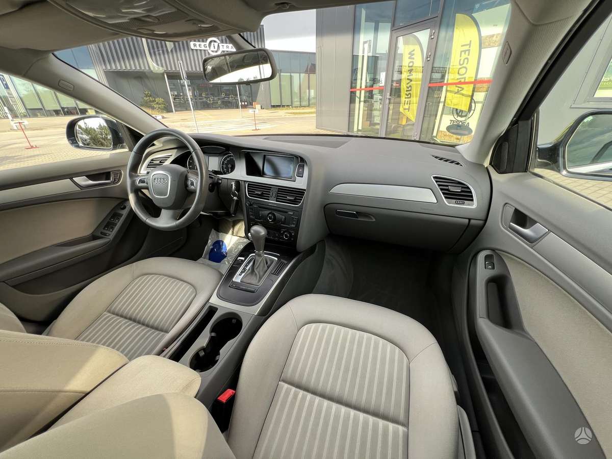 Audi A4 2008 — photo 21