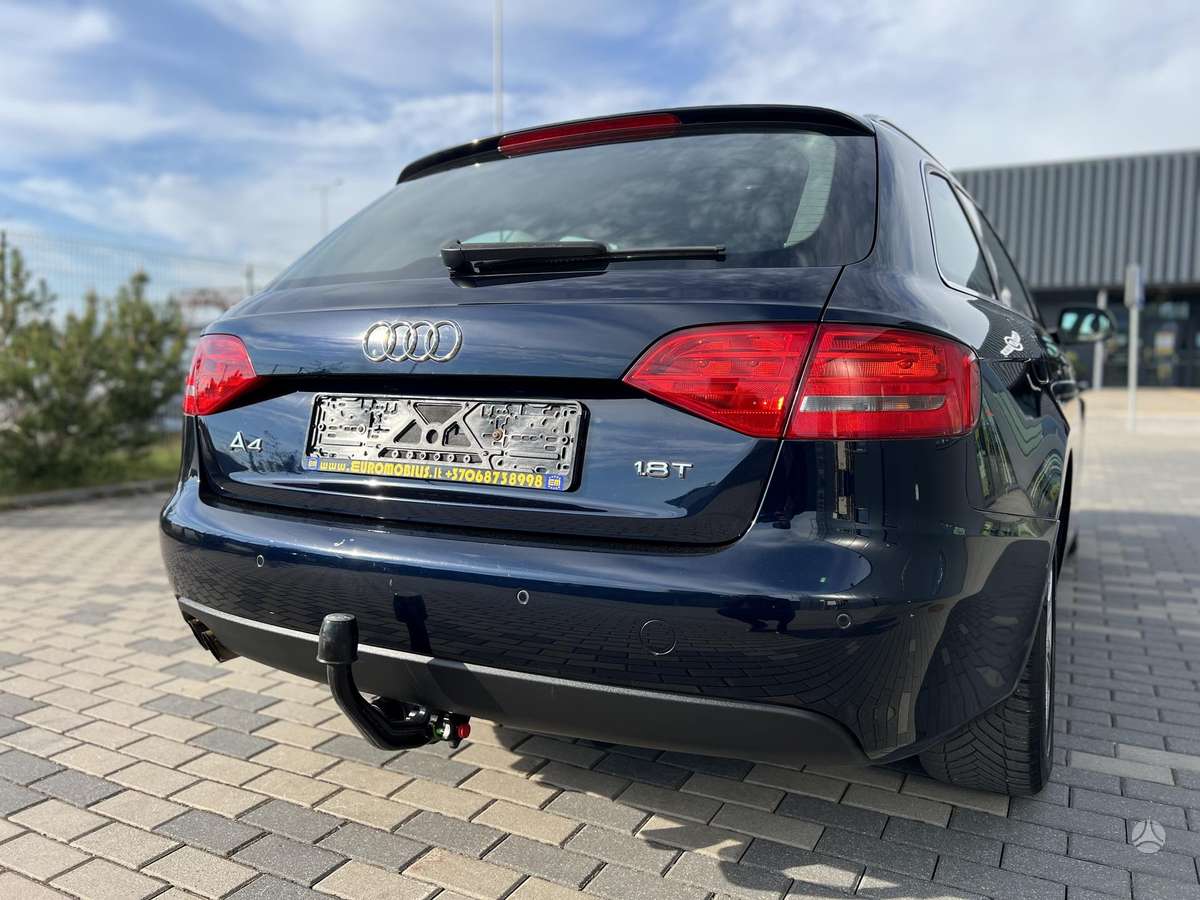 Audi A4 2008 — photo 9