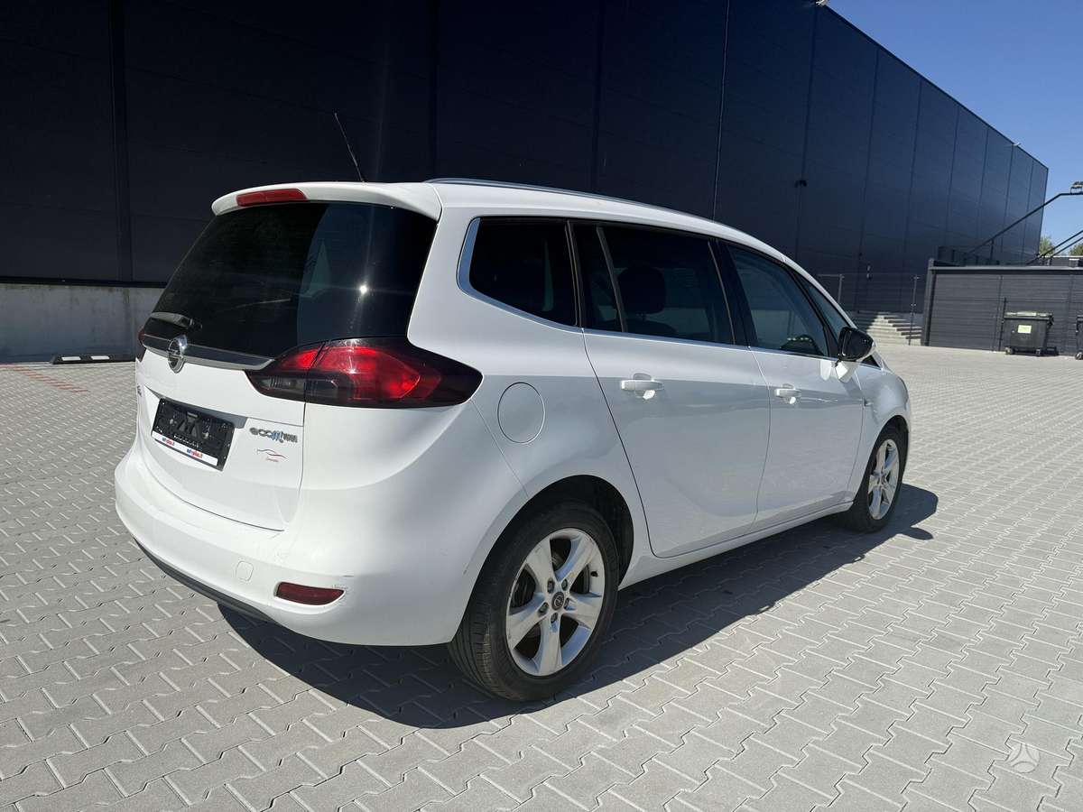 Opel Zafira 2012 — фото 7