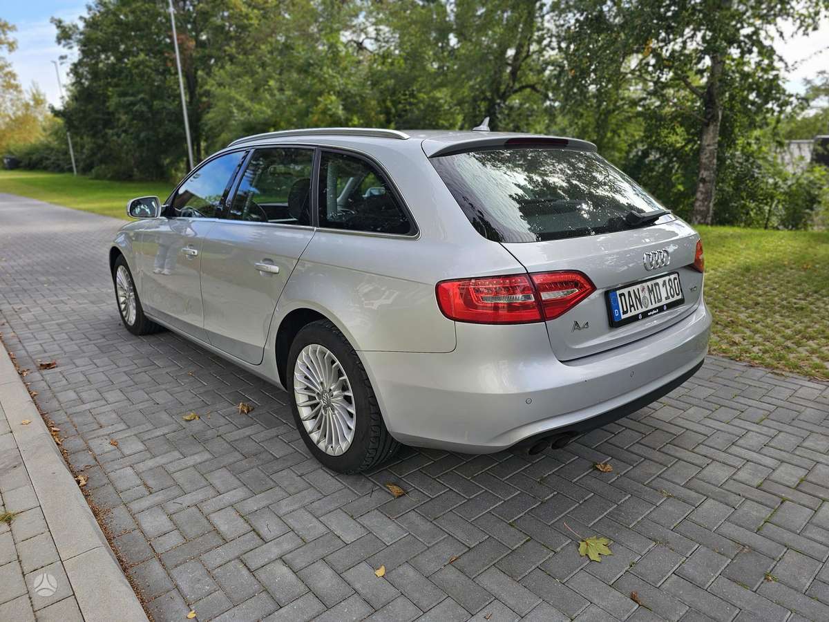 Audi A4 2013 — engine 1968 cm³, 143 HP (105kW)