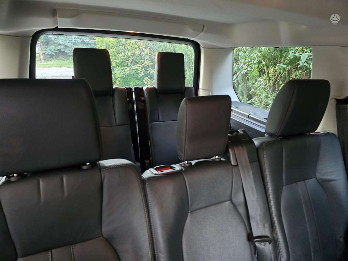 Land Rover 2012 — photo 5