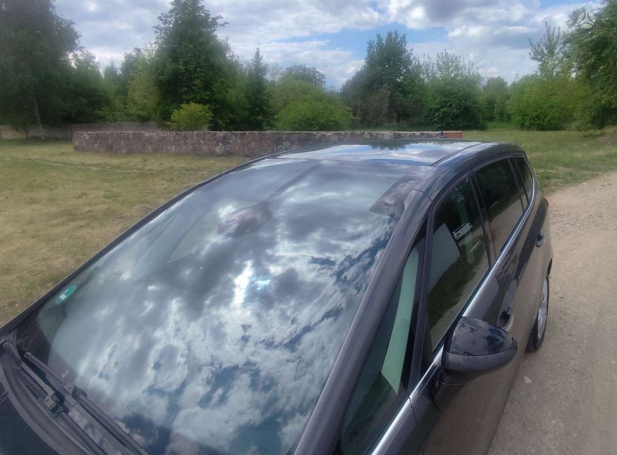 Opel Zafira 2012 — photo 8