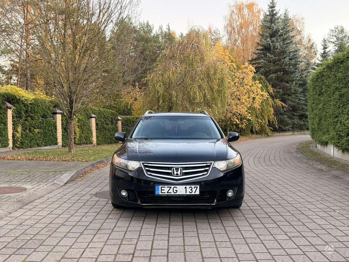 Honda Accord 2010 — photo 8
