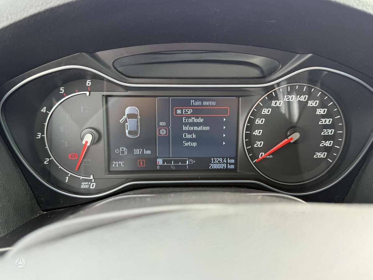 Ford S-MAX 2011 — photo 16