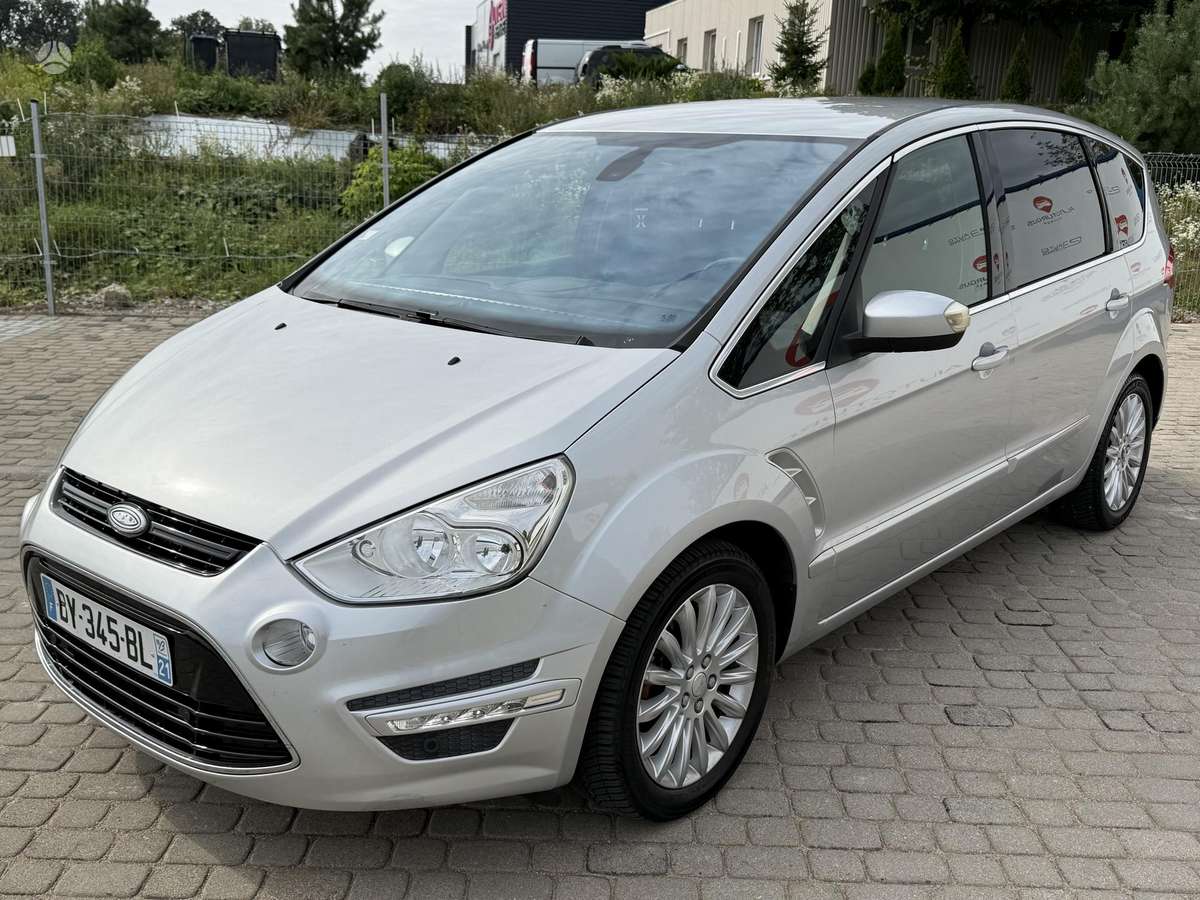 Ford S-MAX 2011 — interior
