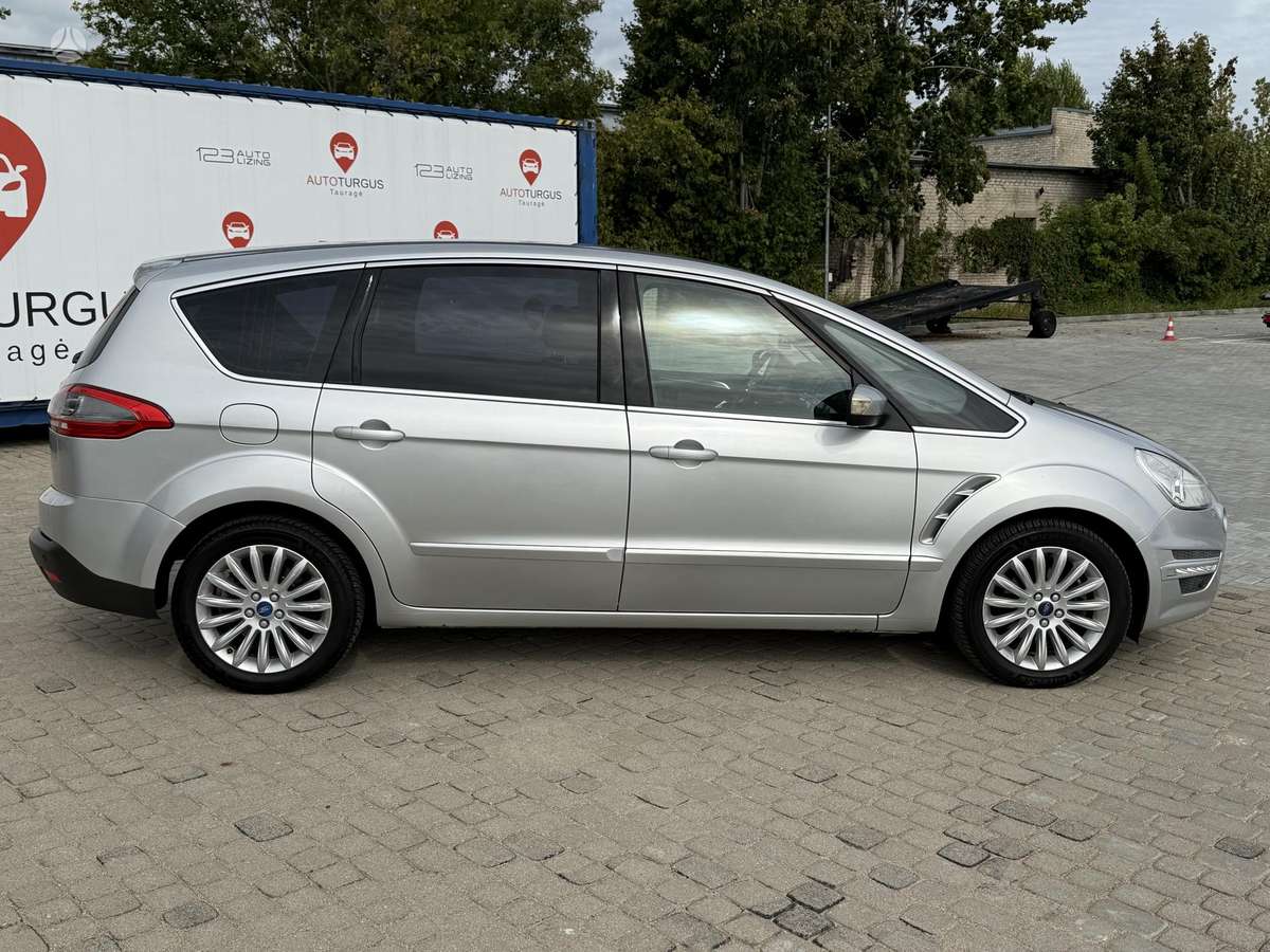 Ford S-MAX 2011 — photo 8
