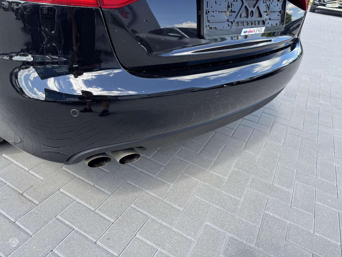 Audi A4 2011 — photo 15