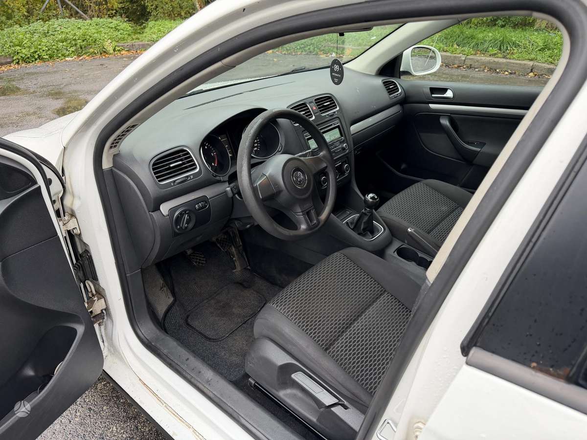 Volkswagen Golf 2011 — photo 13