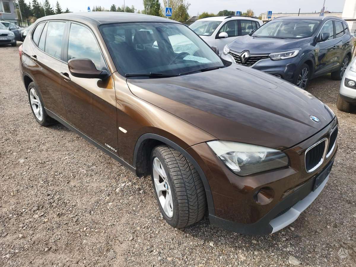 BMW X1 2010 — двигун 1995 cm³, 177 HP (130kW)