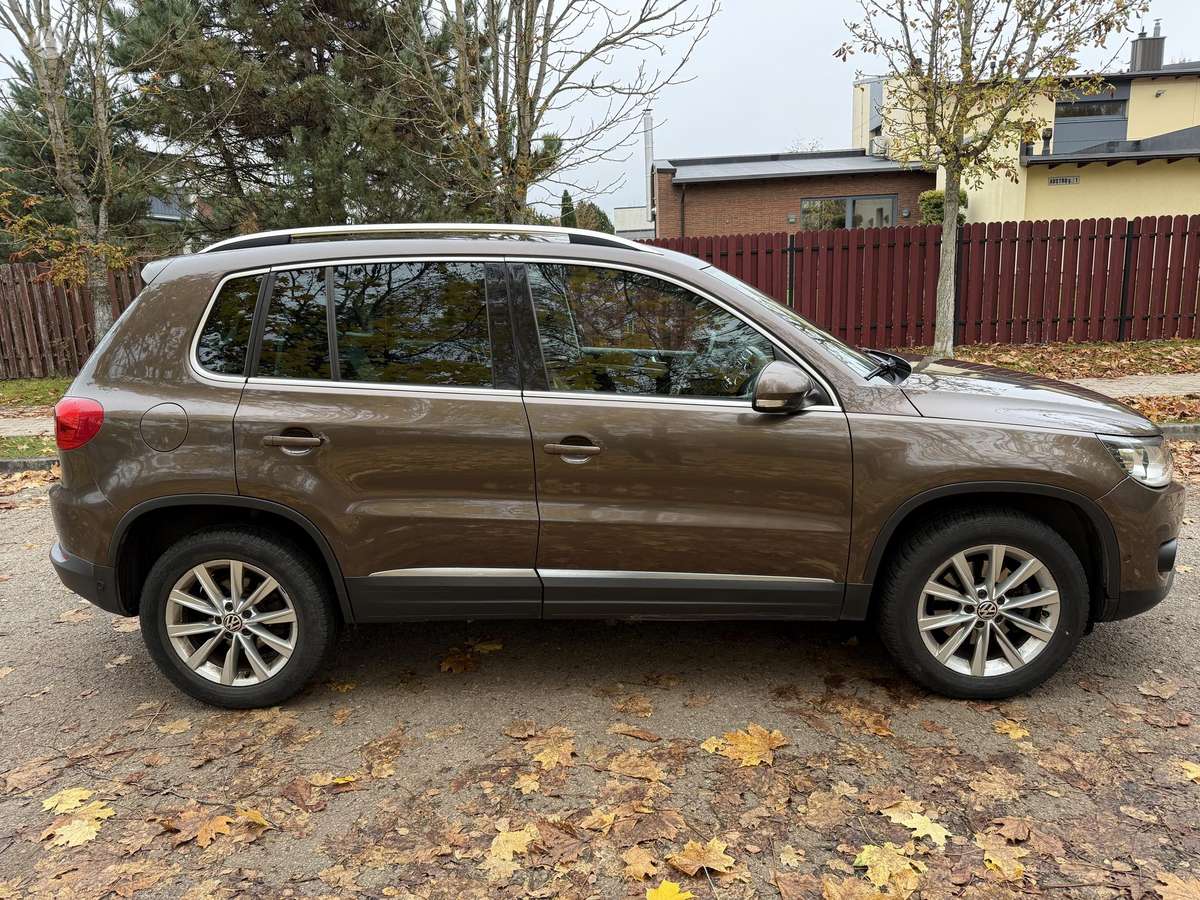Volkswagen Tiguan 2012 — engine 1968 cm³, 140 HP (103kW)