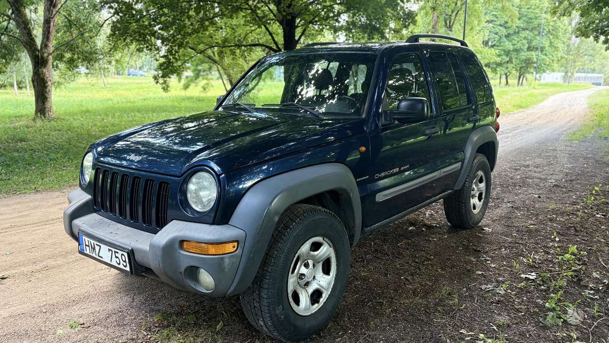 Jeep Cherokee 2004 — vehicle for AFU Ukraine