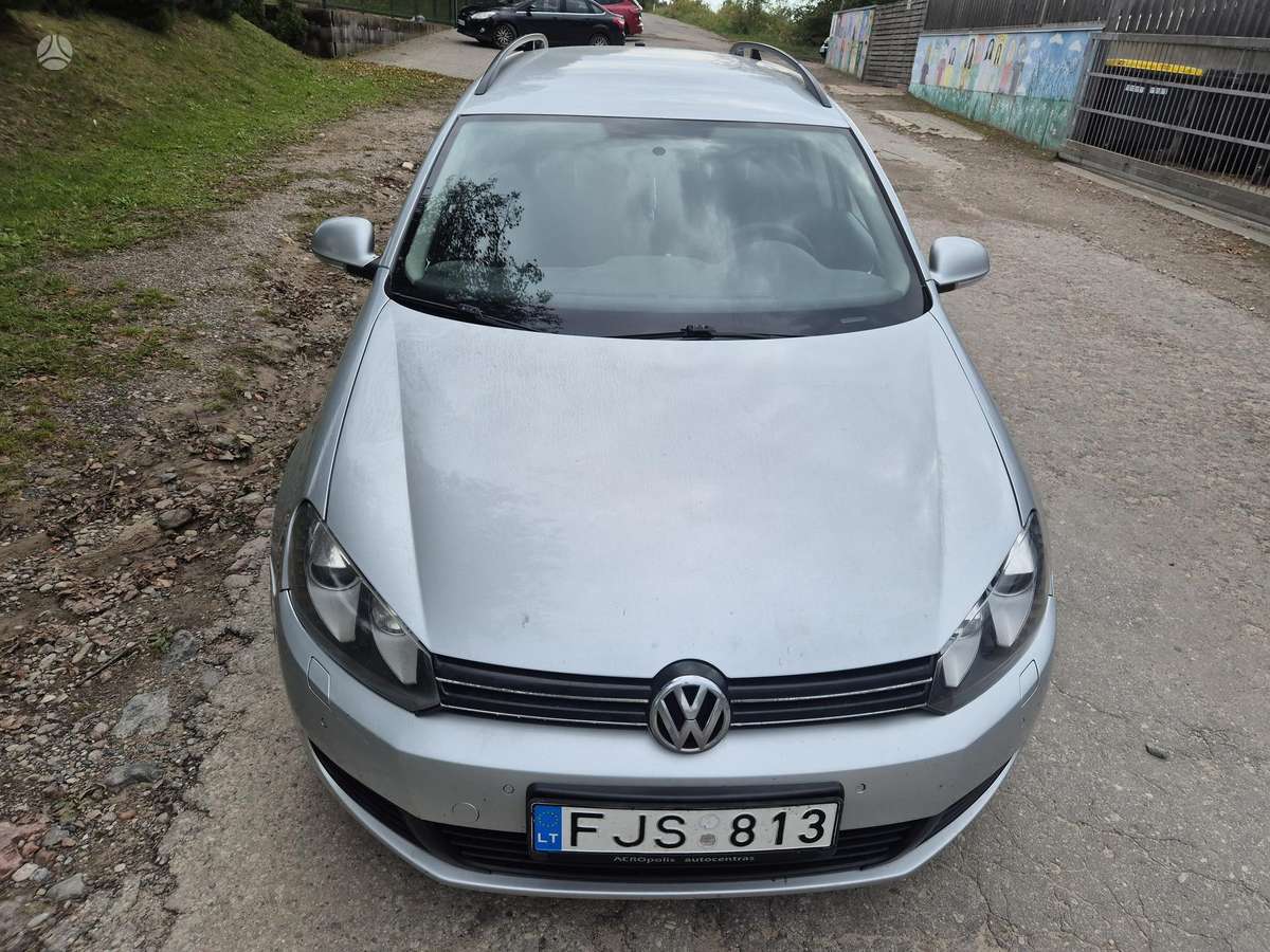 Volkswagen Golf 2012 — interior