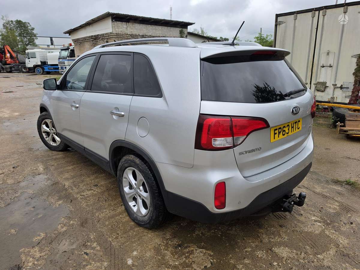 Kia Sorento 2013 — двигун 2199 cm³, 197 HP (145kW)