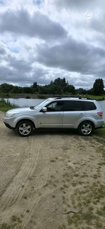 Subaru Forester 2010 — photo 5