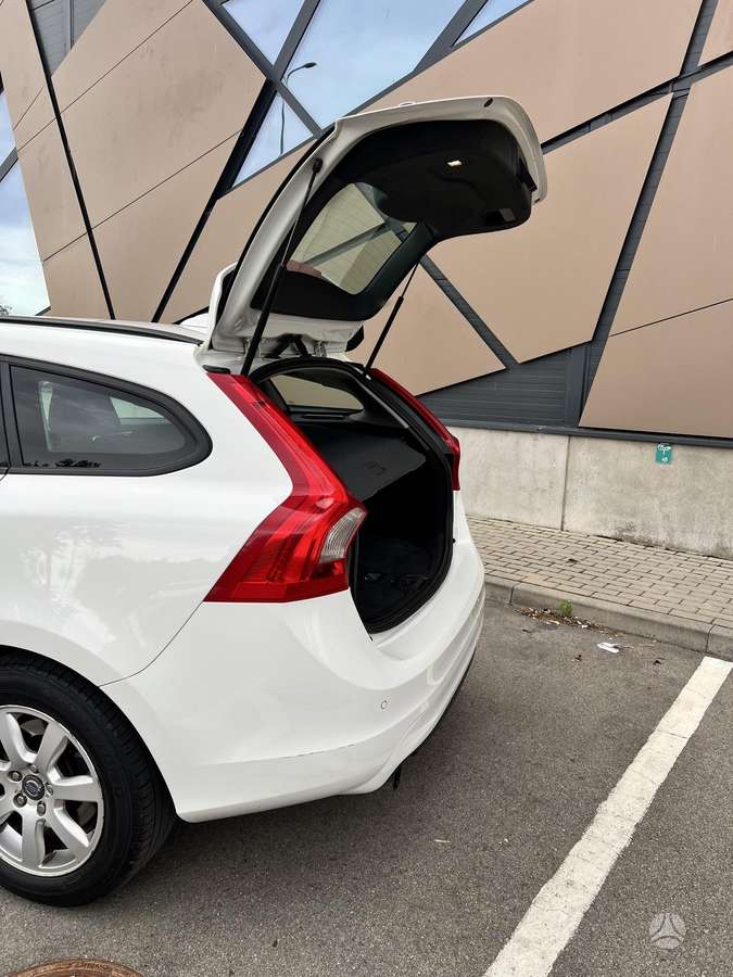 Volvo V60 2014 — photo 5