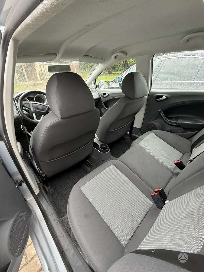 Seat Ibiza 2011 — photo 14
