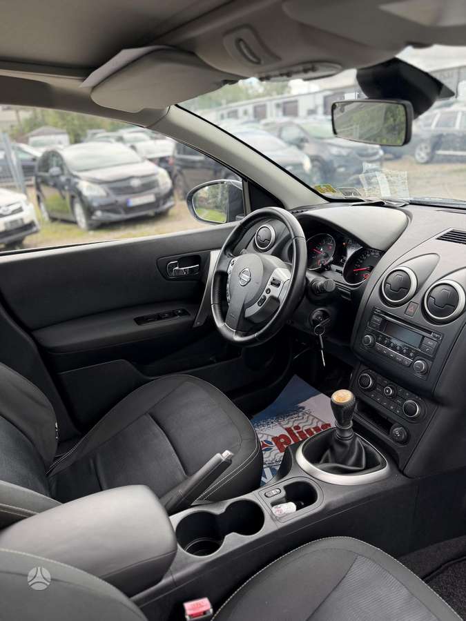 Nissan Qashqai+2 2011 — photo 12
