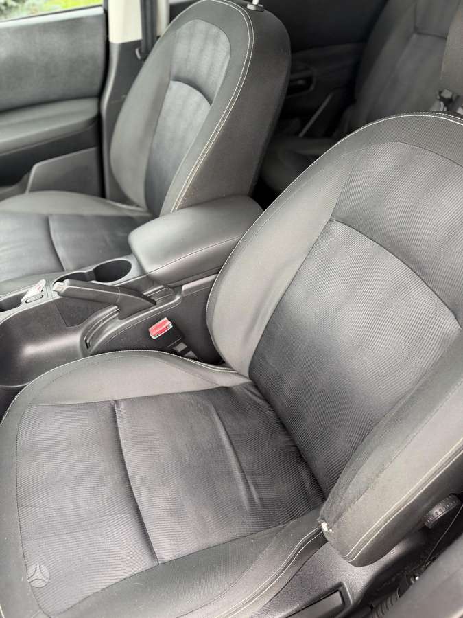Nissan Qashqai+2 2011 — photo 13