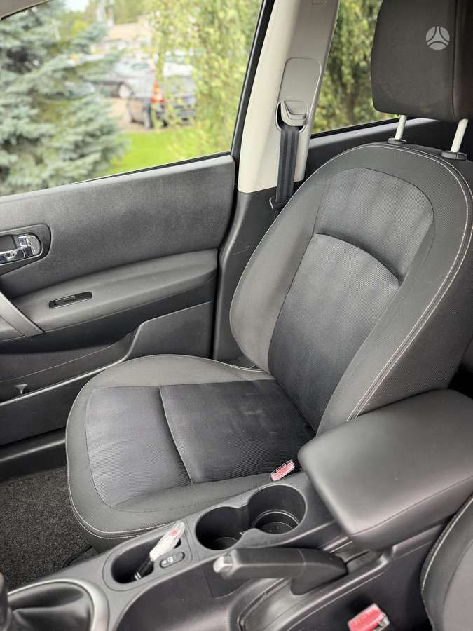 Nissan Qashqai+2 2011 — photo 14