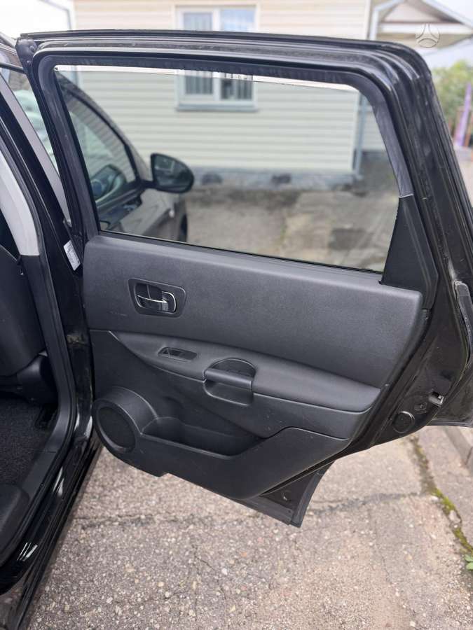 Nissan Qashqai+2 2011 — photo 20