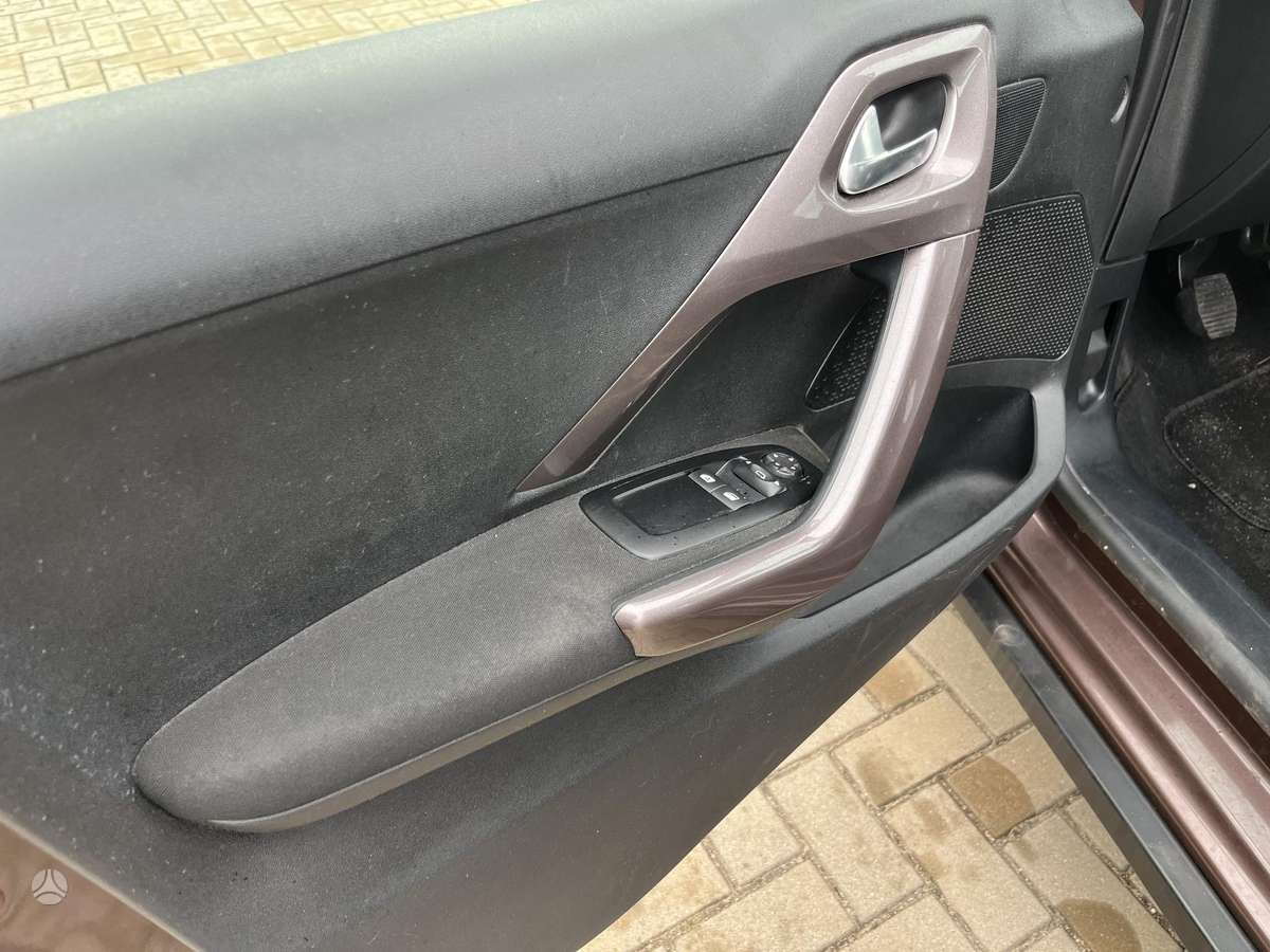 Peugeot 2008 2013 — photo 15
