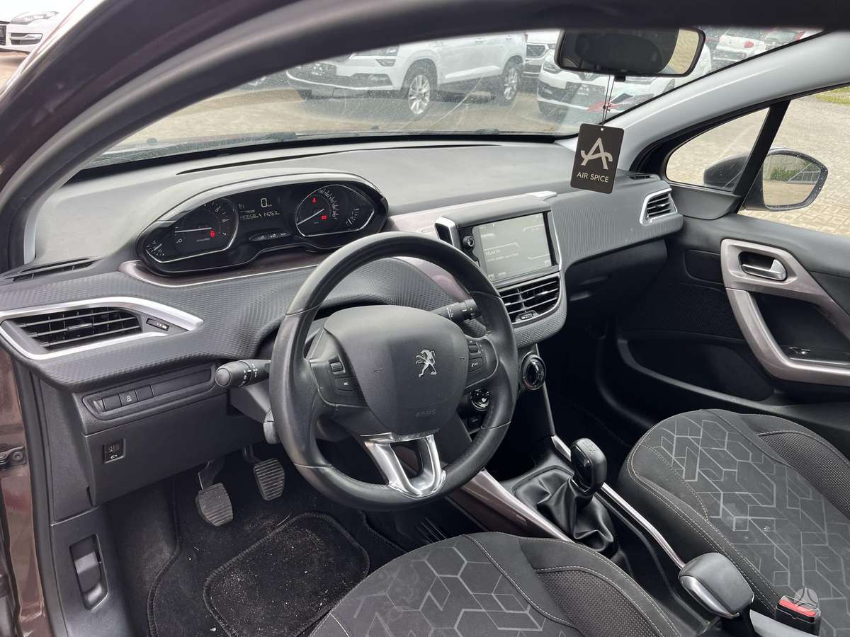 Peugeot 2008 2013 — photo 16