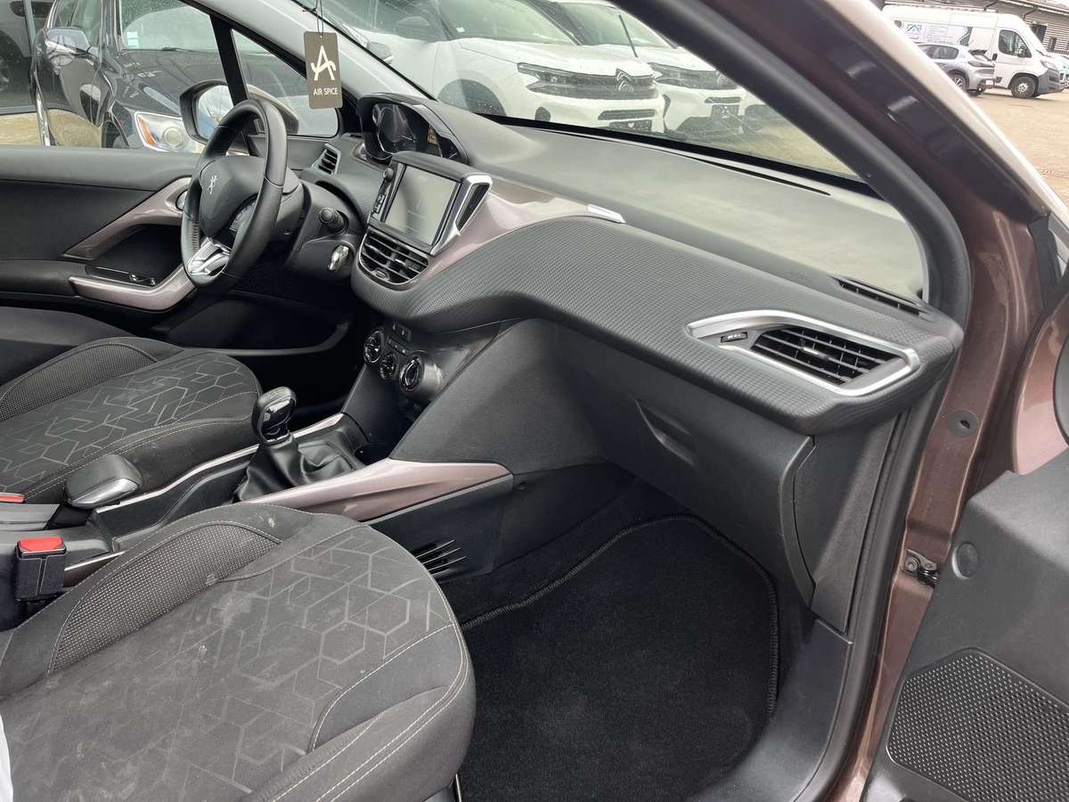 Peugeot 2008 2013 — photo 19
