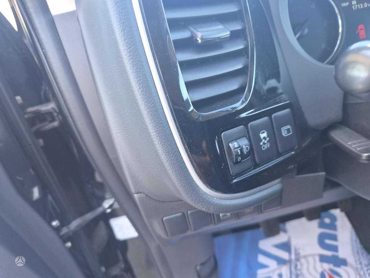 Mitsubishi Outlander 2014 — photo 11
