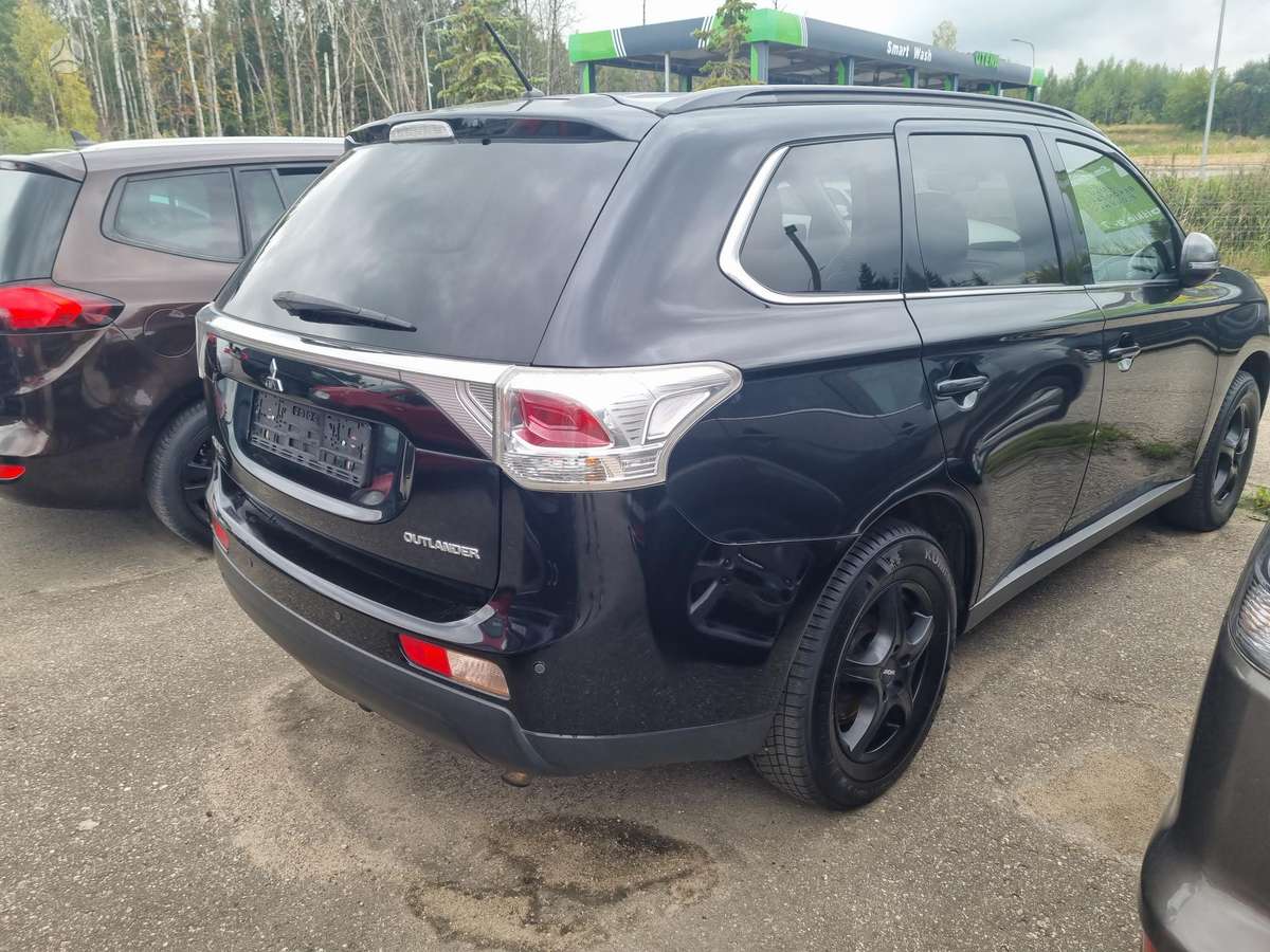 Mitsubishi Outlander 2014 — photo 6