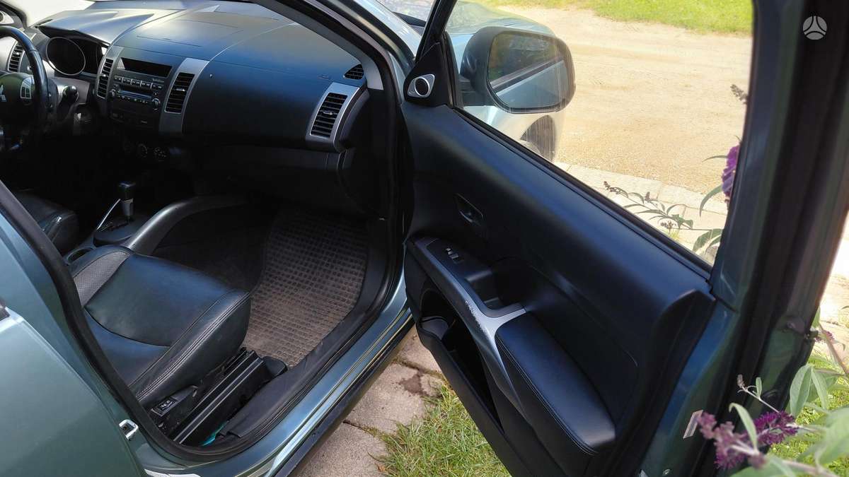 Mitsubishi Outlander 2008 — photo 5