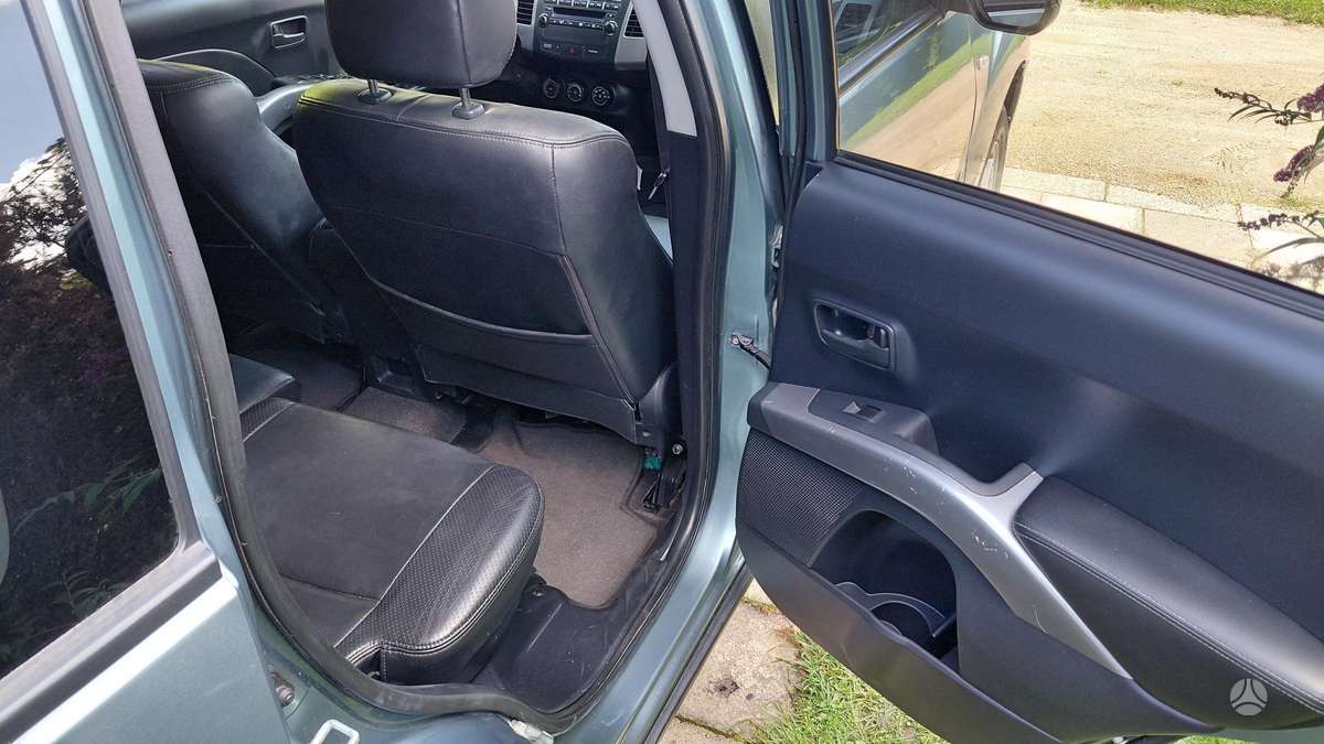 Mitsubishi Outlander 2008 — photo 7