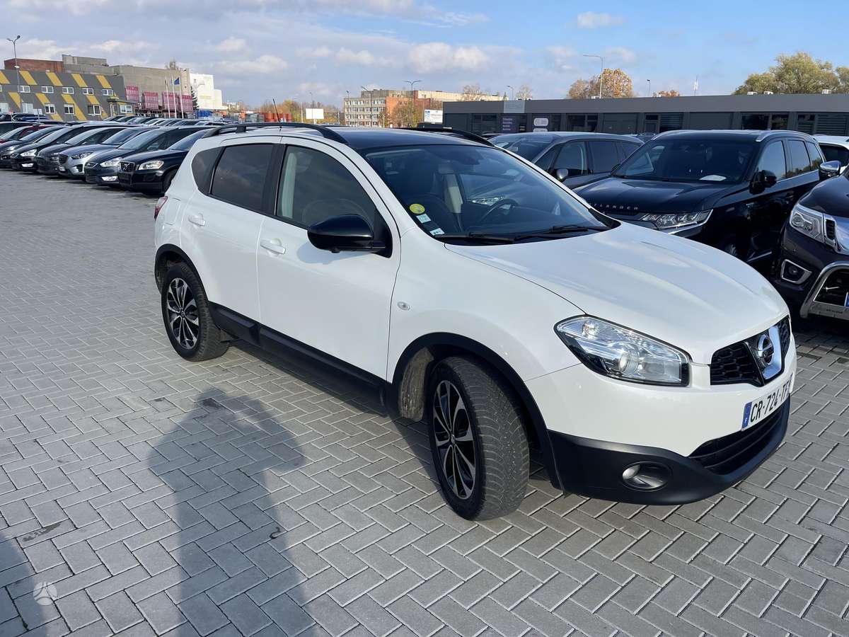 Nissan Qashqai 2013 — engine 1598 cm³, 131 HP (96kW)