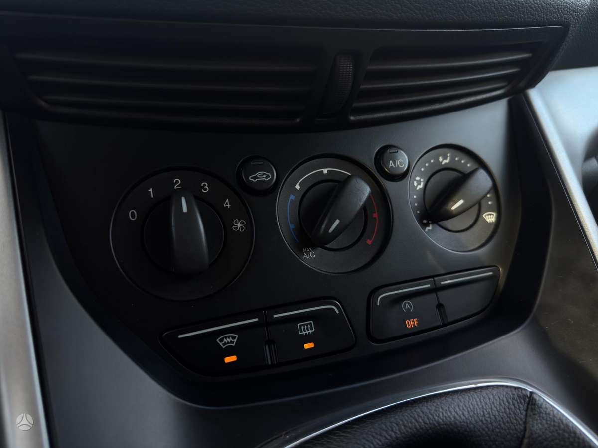 Ford Grand 2014 — фото 16