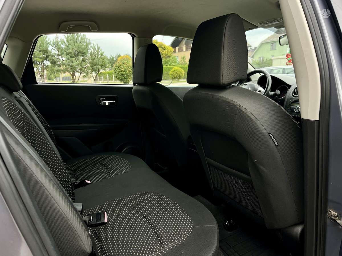 Skoda Superb 2012 — салон