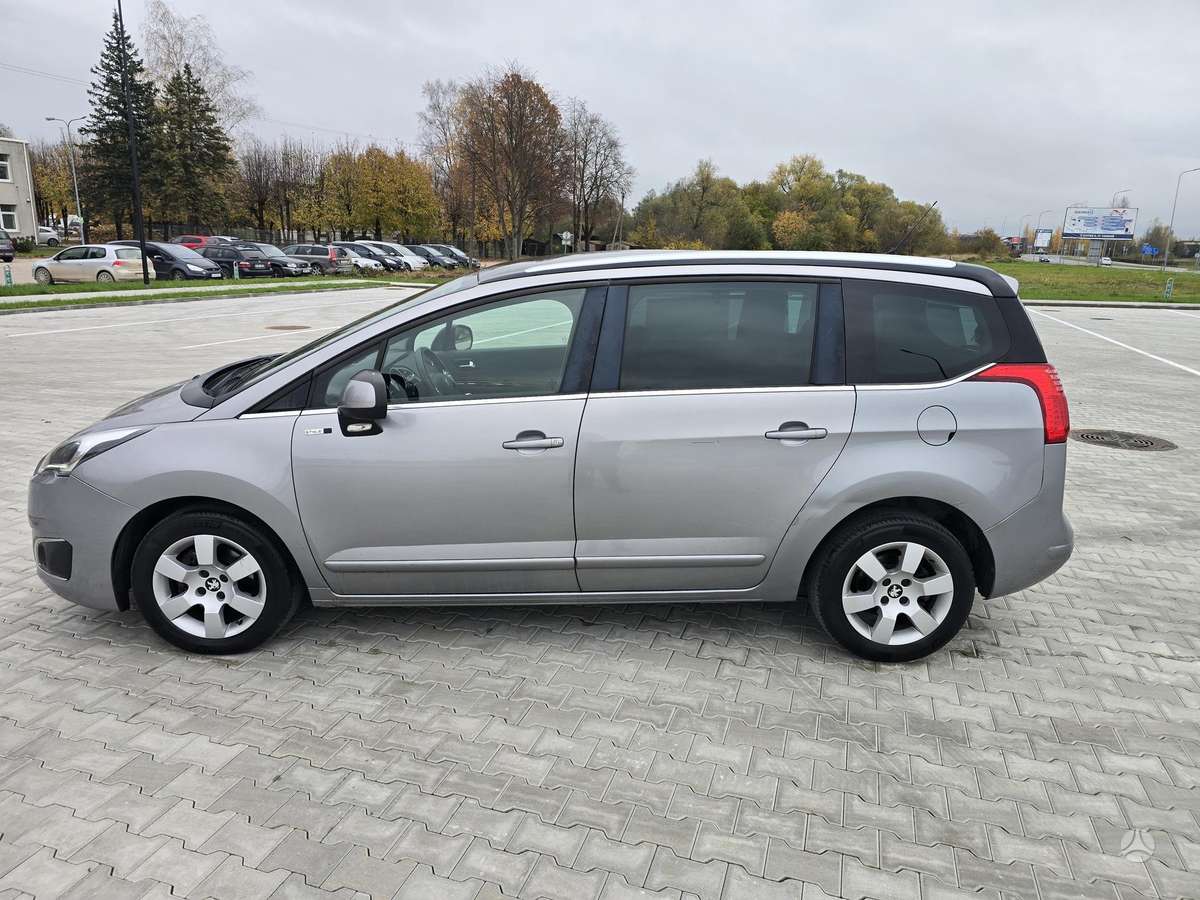 Peugeot 5008 2014 — фото 10